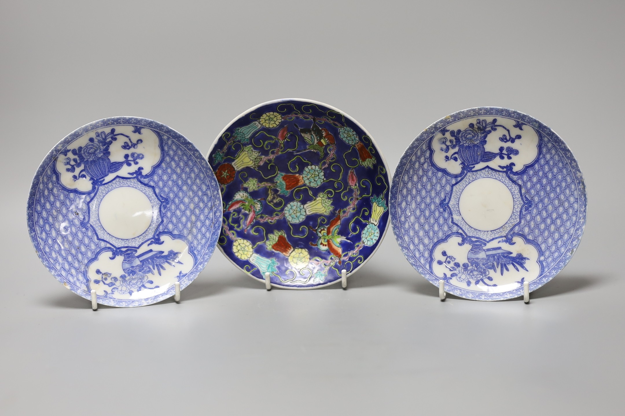 A selection of Oriental items, to include blue and white Japanese saucers, two stoneware tea bowls, a Chinese blue and white paste box and cover, and a Yixing teapot and a pair of tea bowls